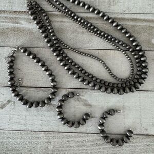 Elegant Silver Beaded Jewelry Set